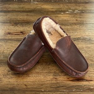 Ugg Brown Leather Slipper Loafers